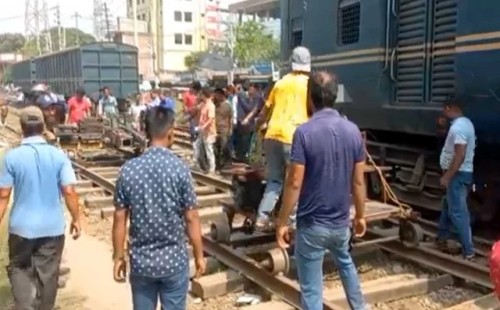 রাজবাড়ীতে মালবাহী ট্রেন লাইনচ্যুত 