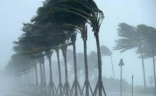 রাত একটার মধ্যে ৬ অঞ্চলে ঝড়ের আভাস 