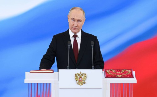 আমরা একসঙ্গে জয়ী হব: শপথ নিয়ে বললেন পুতিন 