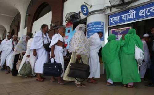 ৩৮ হাজার হজযাত্রী এখনও ভিসা পাননি 