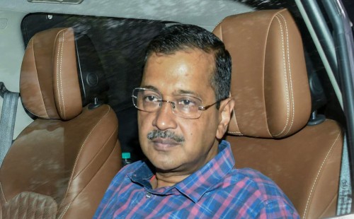 অন্তর্বর্তী জামিন পেলেন কেজরিওয়াল 