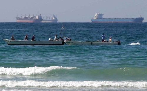 মুক্তি পেলেন ইরানে আটক বিদেশি জাহাজের ৭ নাবিক 