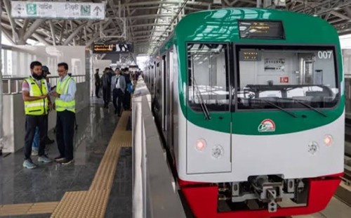 শুক্রবার মেট্রো চালু রাখার সিদ্ধান্ত আসছে 