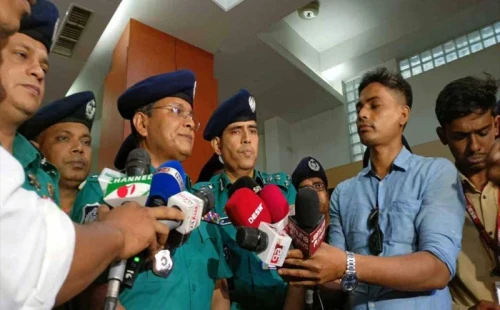 মোটরসাইকেলের গতিসীমার বিষয়ে যা বললেন ডিএমপি কমিশনার 