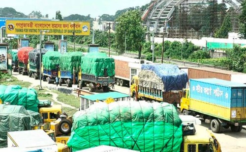 ৫ দিন আমদানি-রফতানি বন্ধ, শতাধিক পণ্যবাহী ট্রাক আটকা 