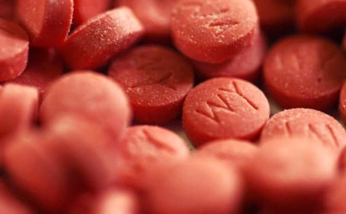 ৭ লাখ ইয়াবাসহ মাদক ব্যবসায়ী আটক 