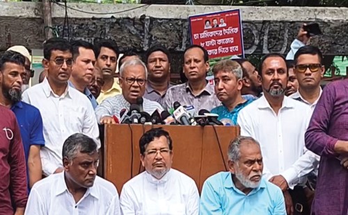 সরকার স্টিমরোলার চালাচ্ছে রিকশাচালকদের ওপর: "রিজভী" 