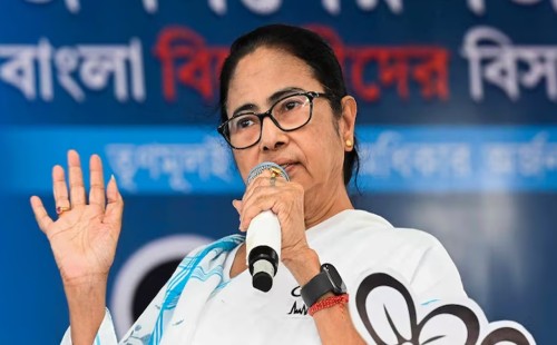 মোদি আর ৭-৮ দিনের প্রধানমন্ত্রী: মমতা 