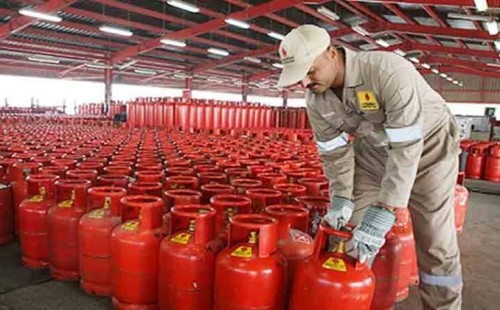 আজ এলপিজির নতুন দাম ঘোষণা 