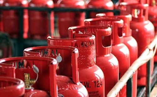 ফের কমলো এলপি গ্যাসের দাম, সন্ধ্যা থেকে কার্যকর 