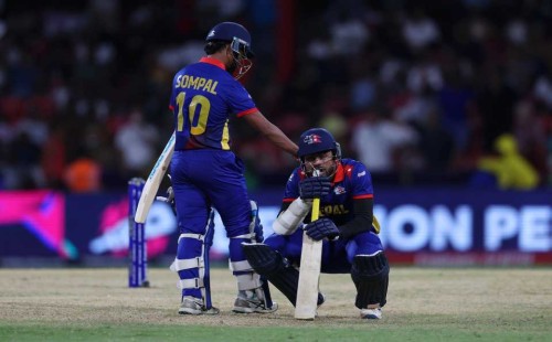 তীরে এসে তরী ডুবালো নেপাল 