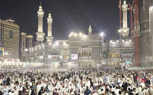 তীব্র তাপপ্রবাহে এ বছর ৫৫০ হজযাত্রীর মৃত্যু 