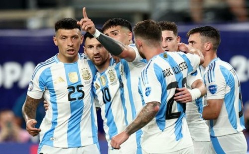 মেসি-আলভারেজের গোলে ফাইনালে আর্জেন্টিনা 