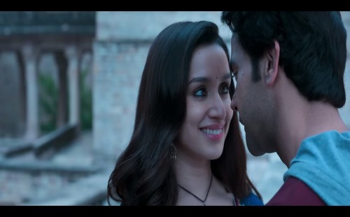 তিন দিনে দুইশ কোটি ছুঁই ছুঁই ‘স্ত্রী টু’ 