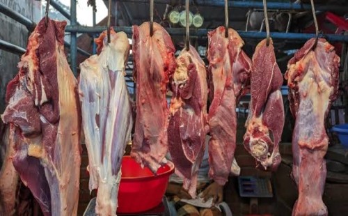 কমেছে গরুর মাংসের দাম 