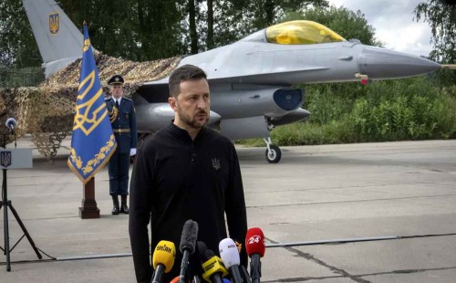 ইউক্রেনের বিমান বাহিনীর প্রধান বরখাস্ত 