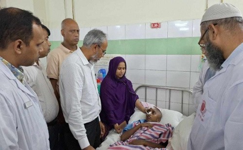 তারেক রহমানের নির্দেশনায় আহতদের খোঁজখবর 