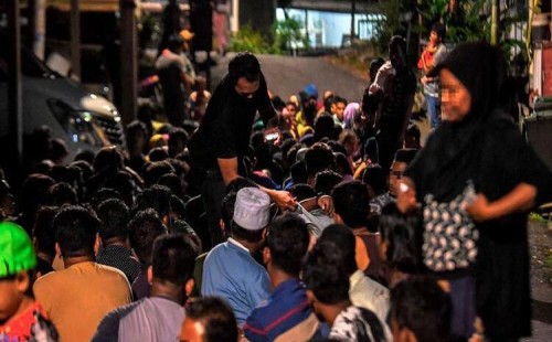 মালয়েশিয়ায় ২৯৬ জন অবৈধ অভিবাসী আটক 