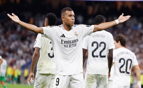 এমবাপেকে নিয়ে দুঃসংবাদ দিলো রিয়াল 