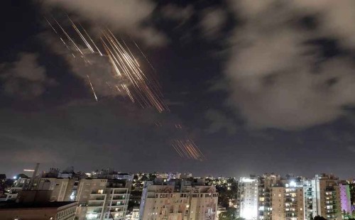 ইসরায়েলে ইরানের ৫ শতাধিক ক্ষেপণাস্ত্র নিক্ষেপ 