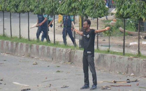 আবু সাঈদ হত্যা মামলার ১৪ আসামির দেশত্যাগে নিষেধাজ্ঞা 