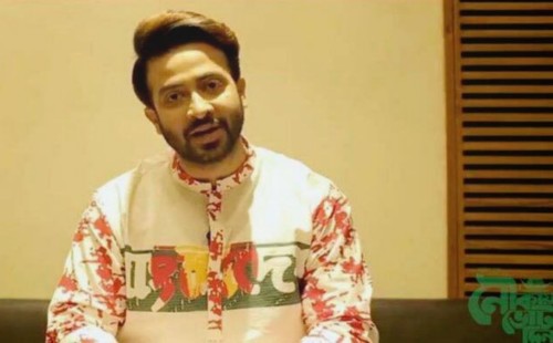 নিজেকে অরাজনৈতিক দাবি নৌকায় ভোট চাওয়া শাকিবের 