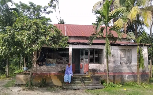 বাংলাদেশের যে গ্রামের জনসংখ্যা মাত্র ৪ জন 