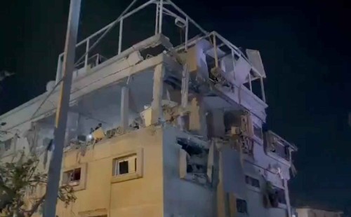 ইসরায়েলে রাতভর হিজবুল্লাহর হামলা, আহত ৩০ 