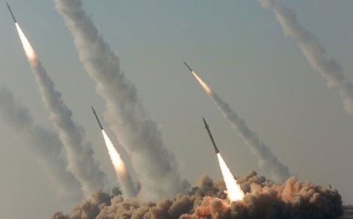 ইসরায়েলি সামরিক ঘাঁটিতে রকেট হামলা হিজবুল্লাহর 