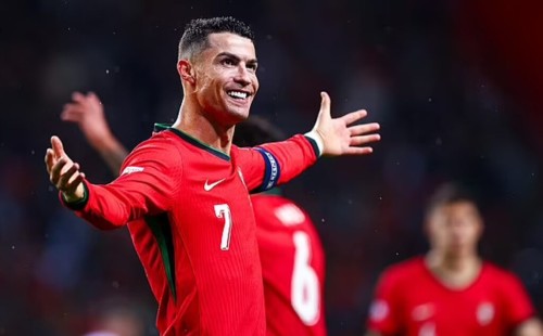 রোনালদোর জোড়া গোলে দাপুটে জয় পর্তুগালের 