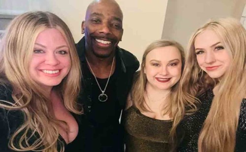 বেকার স্বামী নিয়ে তিন তরুণীর সুখের সংসার! 