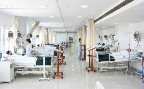 বাংলাদেশিদের চিকিৎসা দেবে না কলকাতার হাসপাতাল 