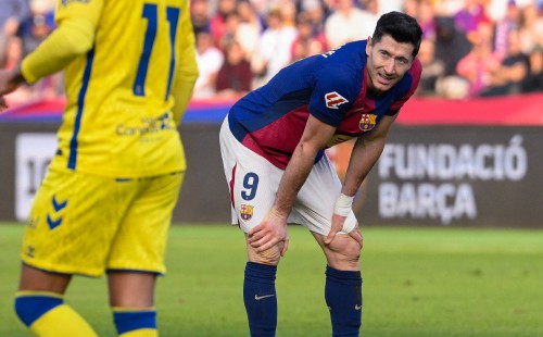 ঘরের মাঠে বার্সেলোনার হার 