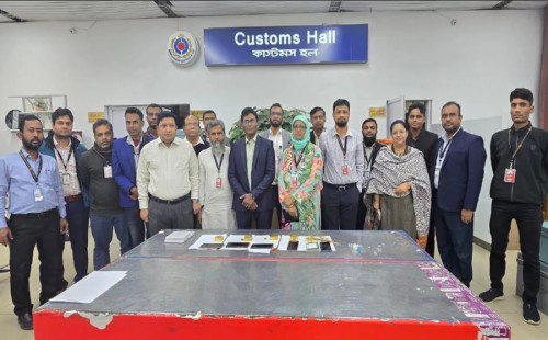 শাহাজালালে সাড়ে ৭ কোটি টাকার স্বর্ণ জব্দ, আটক ৫ 