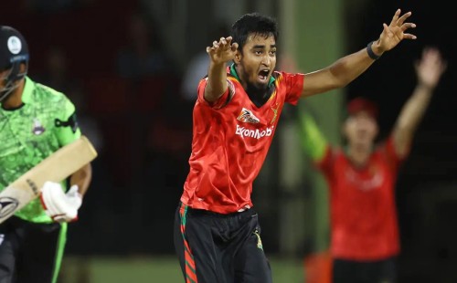 দেশের বাইরে খেলার প্রসঙ্গে যা বললেন তানজিম সাকিব 