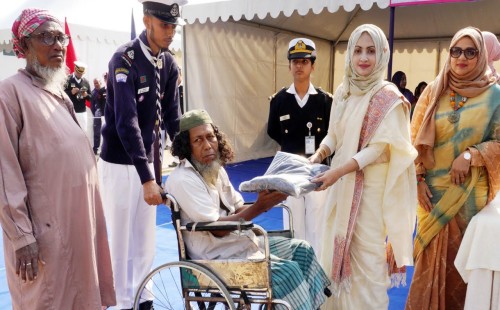 নৌবাহিনী পরিবার কল্যাণ সংঘের উদ্যোগে শীতবস্ত্র বিতরণ 