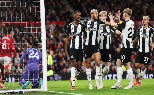 হারের স্বাদ পেয়েই বছর শেষ করলো চেলসি-ম্যানইউ 