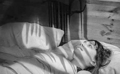 বোবায় ধরা কেন হয়, প্রতিকারে করণীয় 