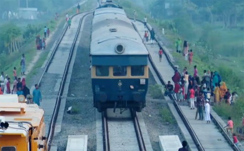 সাড়ে চার হাজার কোটি টাকার রেল প্রকল্পে চলে একটি ট্রেন 