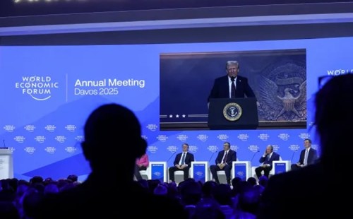 সৌদি চাইলেই রাশিয়া-ইউক্রেন যুদ্ধ বন্ধ! 