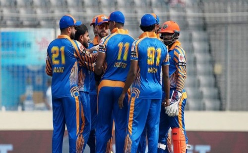 মিরাজ-নাসুম ঘূর্ণিতে দিশেহারা রংপুর 