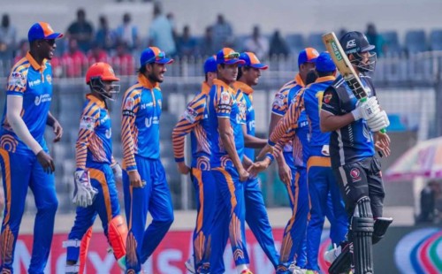 বাঁচা-মরার ম্যাচে রংপুরকে পাত্তাই দিল না খুলনা 