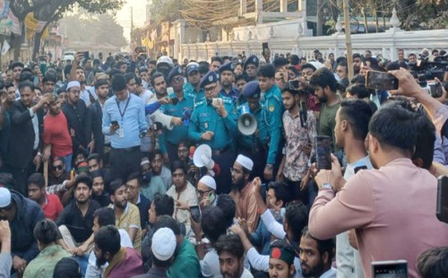 শিক্ষার্থীদের ওপর হামলায় মোজাম্মেল বাহিনীর  ১৬ জনকে গ্রেপ্তার 