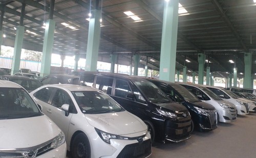 সাবেক এমপিদের গাড়ির নিলাম, প্রত্যাশার চেয়ে কম দর 