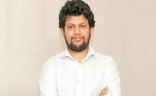 নতুন তথ্য উপদেষ্টা হিসেবে দায়িত্ব নিলেন মাহফুজ আলম 