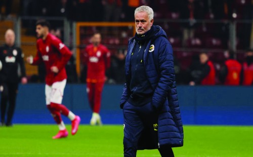 অর্ধেকে নেমে এলো মরিনহোর শাস্তি 