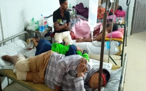 নড়াইলে বিএনপি অফিসে বোমা হামলা, আহত ৩ 