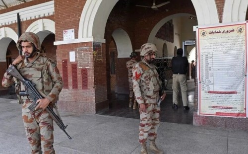 পাকিস্তানে জিম্মি ঘটনায় ২৫ লাশ উদ্ধার 