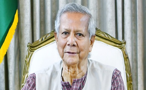 পুলিশের শীর্ষ কর্মকর্তাদের সঙ্গে বৈঠকে প্রধান উপদেষ্টা, দেবেন দিকনির্দেশনা 