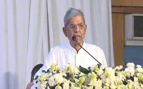 স্বাধীনতা ও সার্বভৌমত্ব বিপন্ন করার জন্য সেনাবাহিনীকে বিতর্কিত করা হচ্ছে 